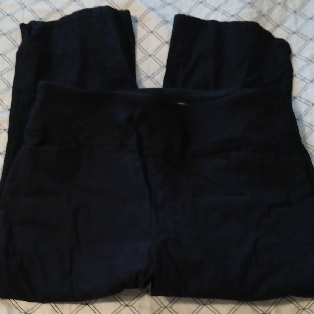 S.C & C.O Womans Active Capris 10